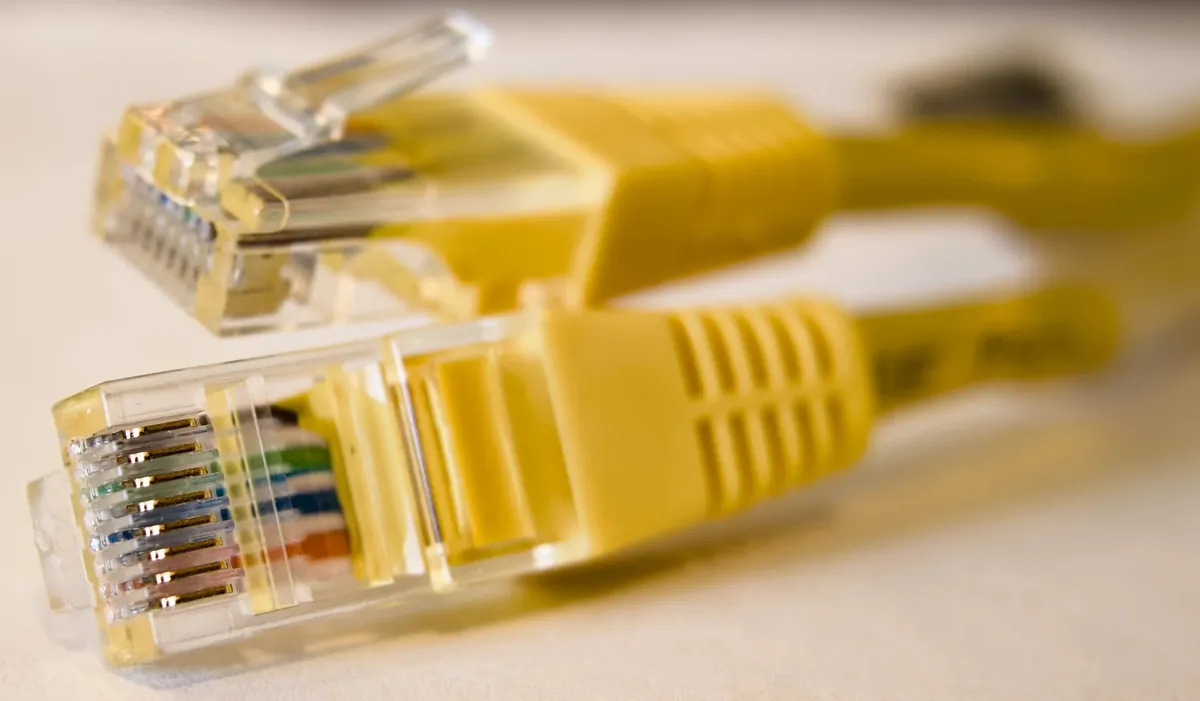 Initiatives pour un internet solidaire et inclusif.